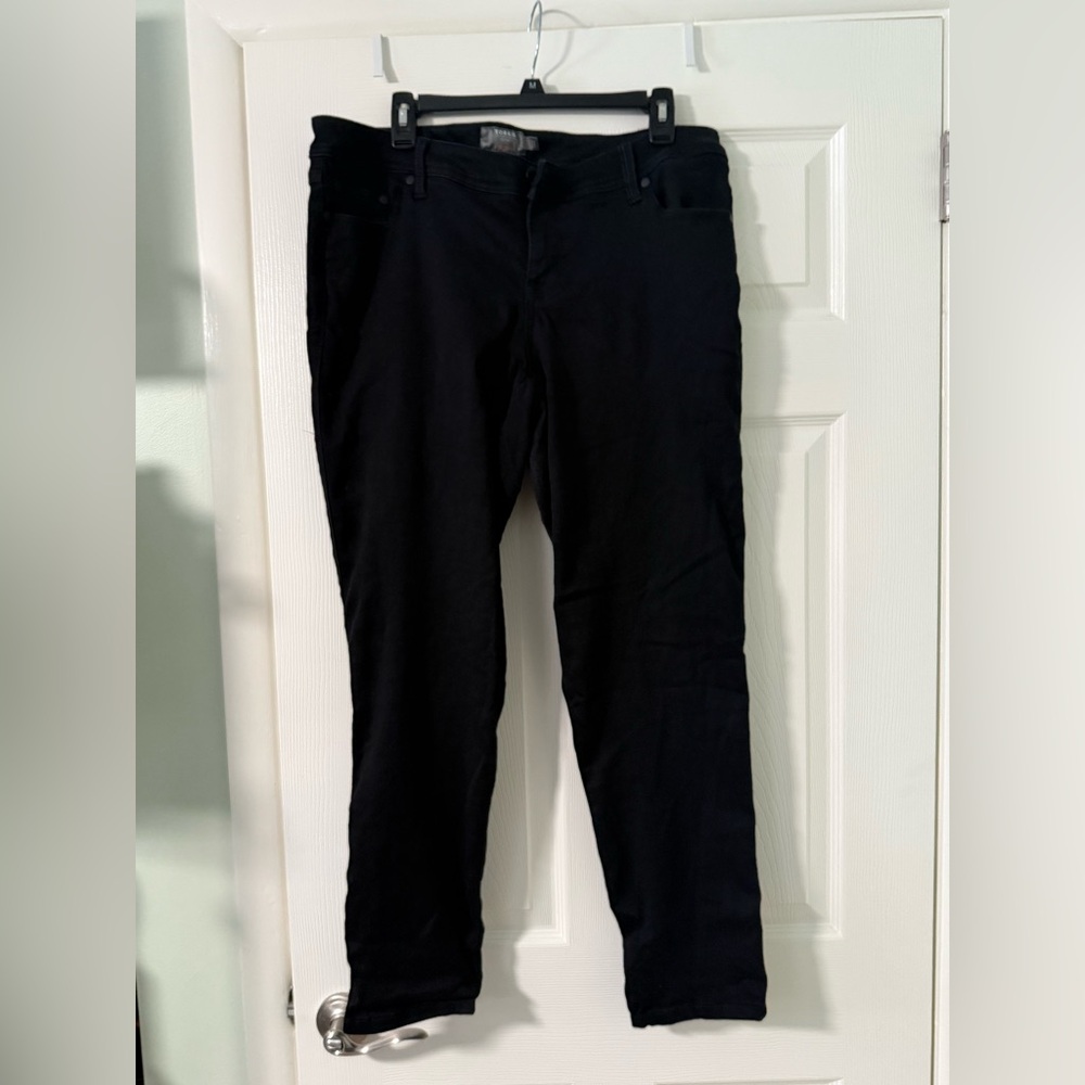 Torrid Women's Classic Black Skinny Jeans